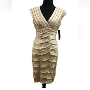 Adrianna Papell Tiered V-Neck Lined Champagne Gold Cocktail Dress Size 4